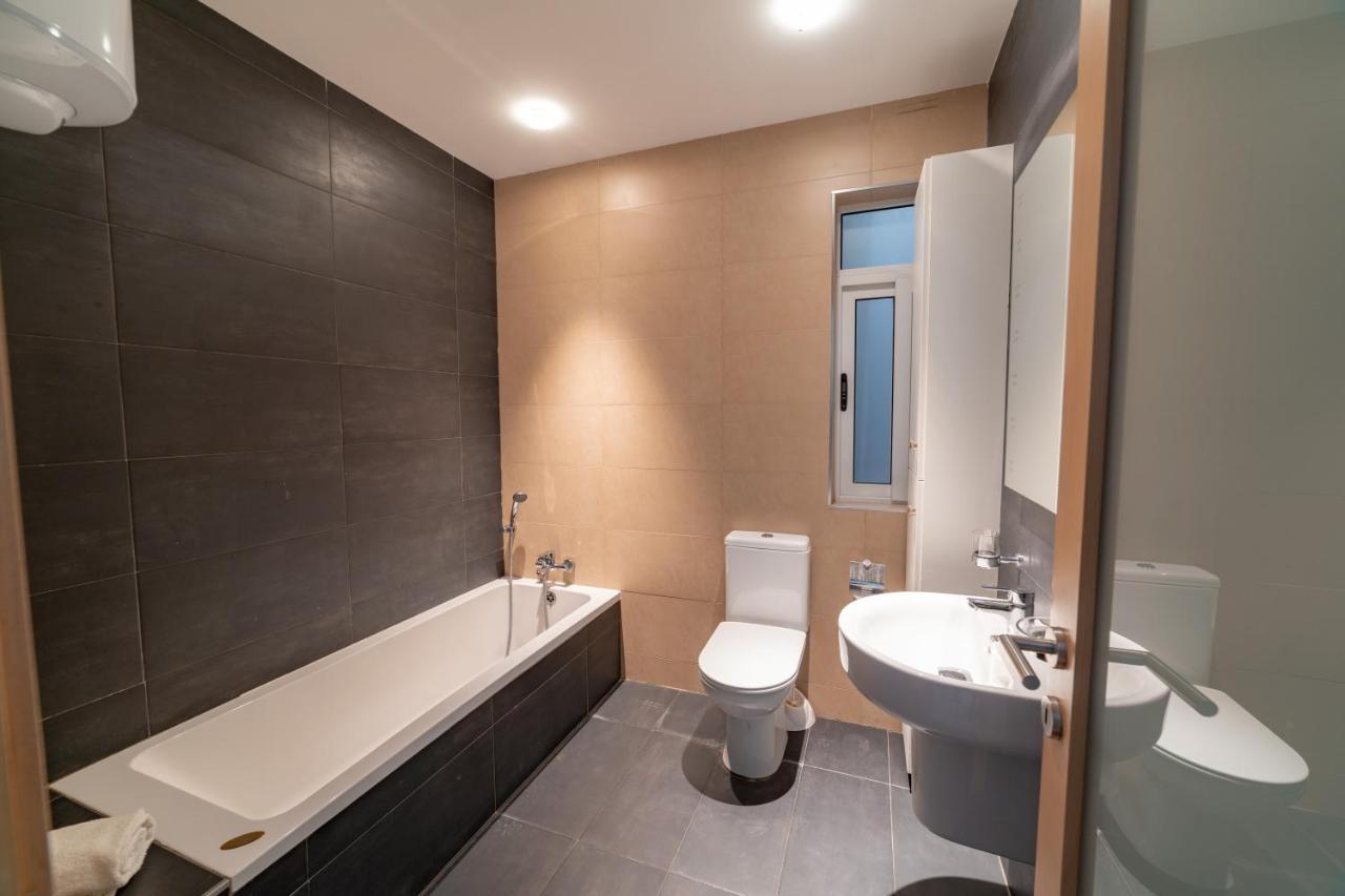 Metrostays Apartament St Julian Malta Saint Julian's Εξωτερικό φωτογραφία
